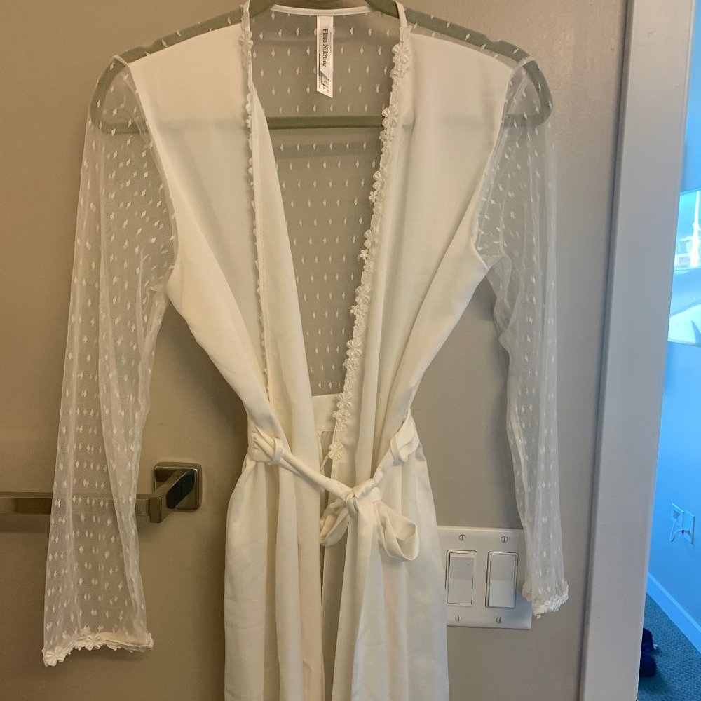 Flora Nikrooz Showstopper Charmeuse Cover-Up Robe